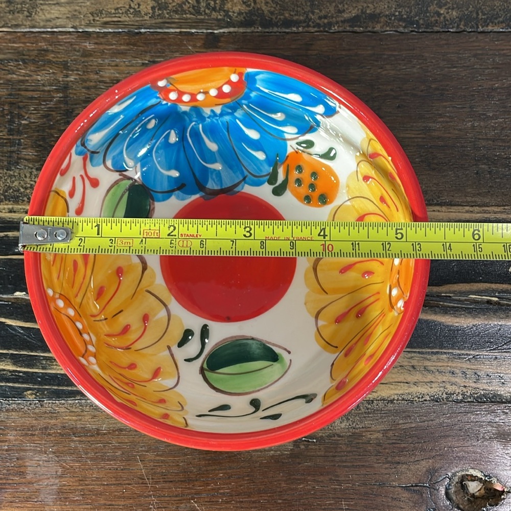Hand made and hand painted elaboracion artesanal bowl with raised pattern. - Picture 7 of 9